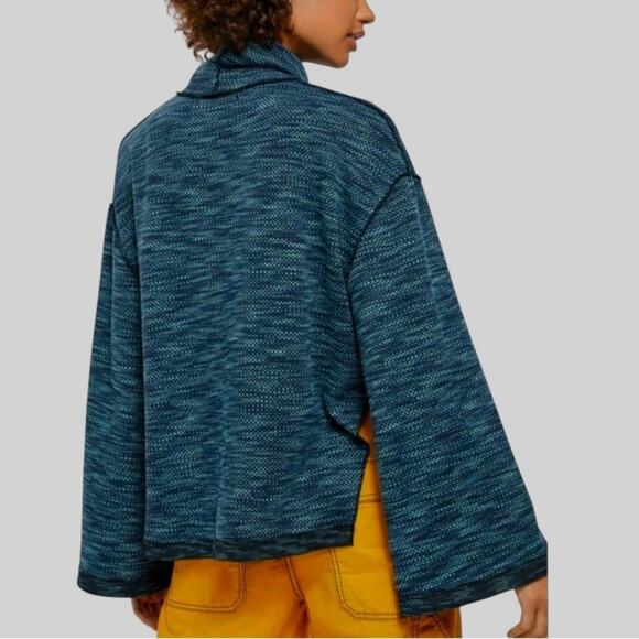 Free People We the Free Sweater Womens Size M Blue Oversized Turtleneck Boxy - Picture 5 of 12